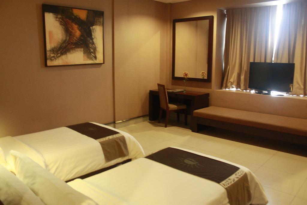 Hotel 100 Sunset Boutique Kuta Lombok Exterior foto