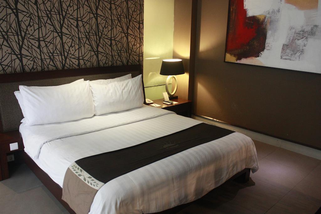 Hotel 100 Sunset Boutique Kuta Lombok Exterior foto