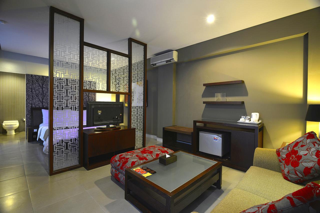 Hotel 100 Sunset Boutique Kuta Lombok Exterior foto