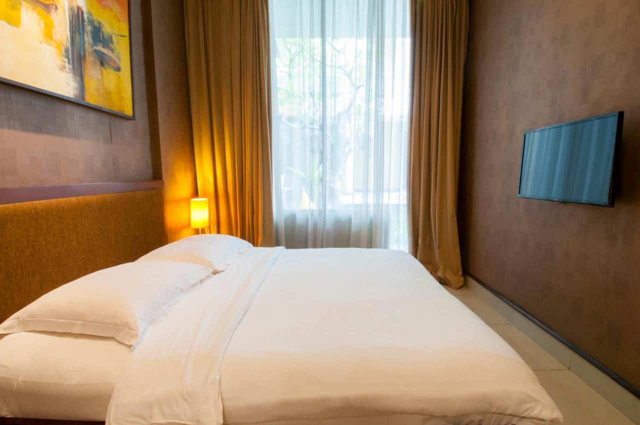 Hotel 100 Sunset Boutique Kuta Lombok Exterior foto